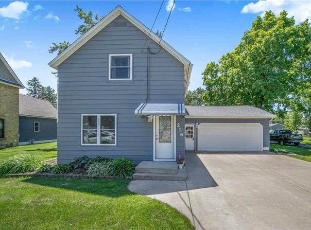 216 1st Street SW, Melrose, MN 56352