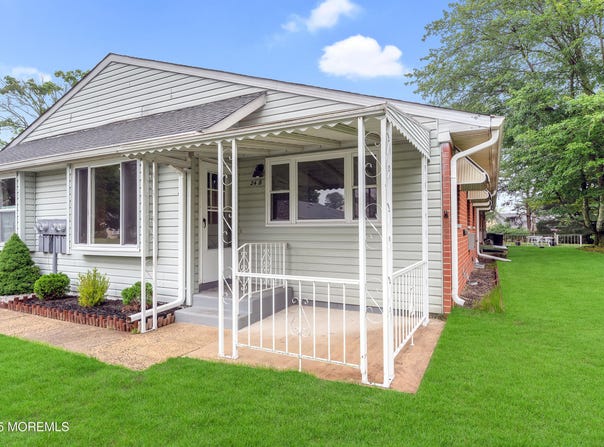 24 Ironside Drive, Whiting, NJ 08759
