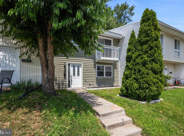 86 SUGARLAND RUN DRIVE, STERLING, VA 20164