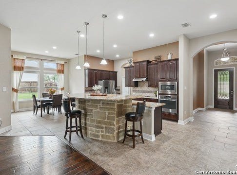 3318 Jasons Way, Marion, TX 78124