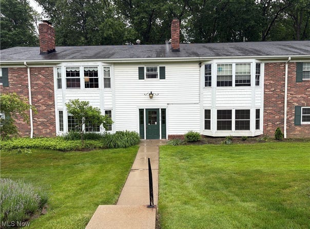7010 Carriage Hill Drive unit: 104, Brecksville, OH 44141