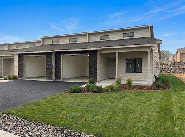 4332 Studebaker Lane, Eau Claire, WI 54703