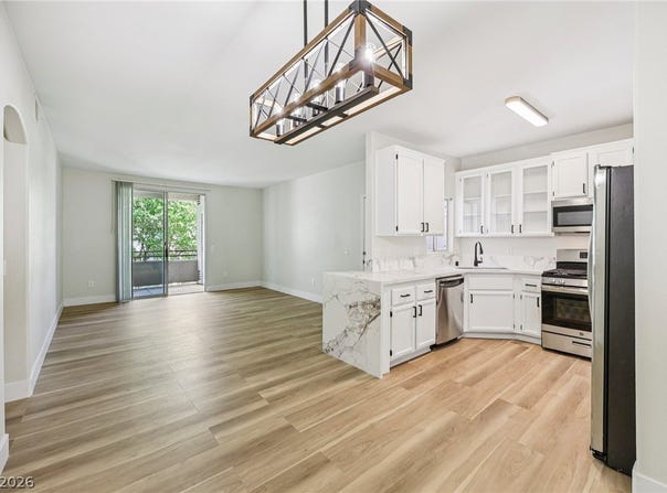 75 N Valle Verde Drive, Henderson, NV 89074