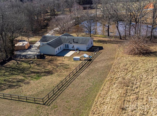 2357 Pleasant Hill Church Road, Grover, NC 28073