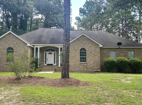 222 Beaver Lake Road, Purvis, MS 39475