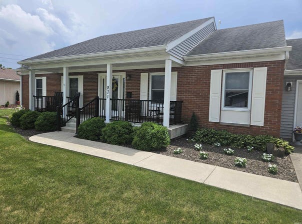 871 W Swartzell Drive, Rensselaer, IN 47978