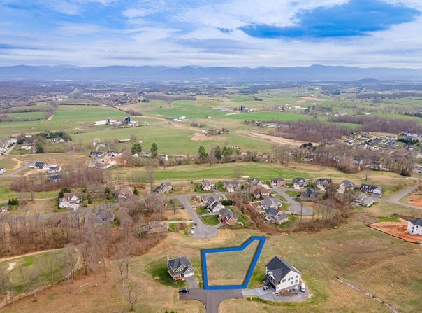 100 KESWICK CT, ROCKINGHAM, VA 22801
