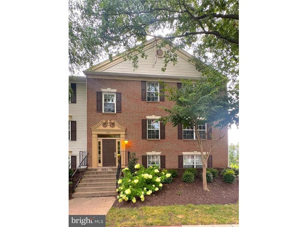 12100 GREENWAY COURT, FAIRFAX, VA 22033