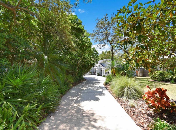 123 Whispering Oaks Circle, St Augustine, FL 32080