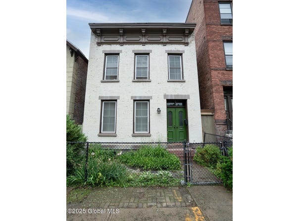 409 3rd Street, Troy, NY 12180