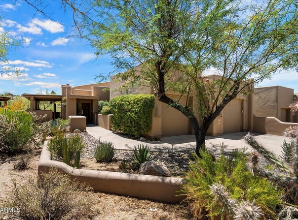 9246 E Whitethorn Circle, Scottsdale, AZ 85266