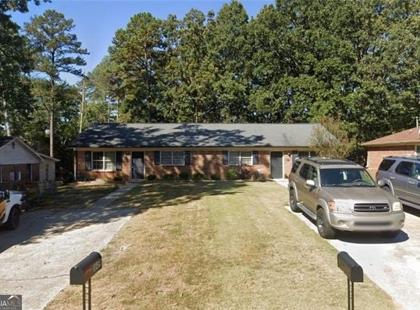 847 Saint Charles, Lawrenceville, GA 30046
