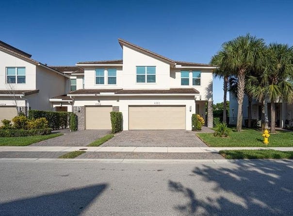 4350 Veleiros Ave, Deerfield Beach, FL 33064