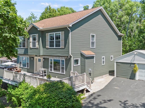 4511 East Lake Road, Livonia, NY 14487