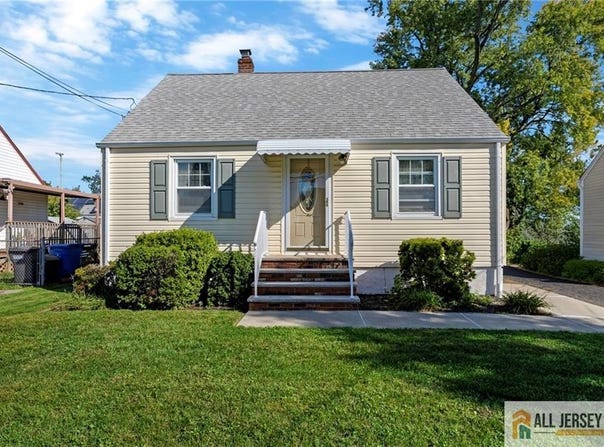 55 Eiseman Avenue, Piscataway, NJ 08854