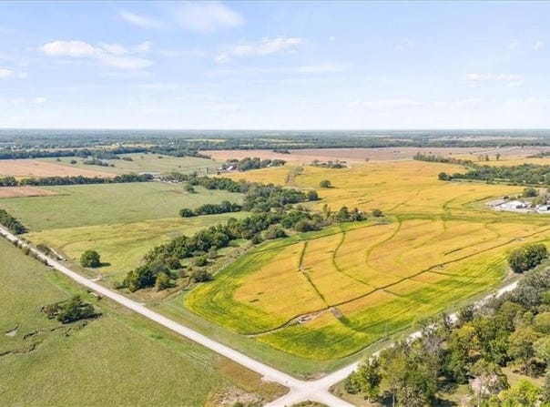 18300 S Dillie Road, Edgerton, KS 66030