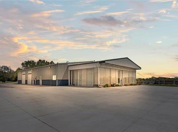 325 State Avenue, Tonganoxie, KS 66086