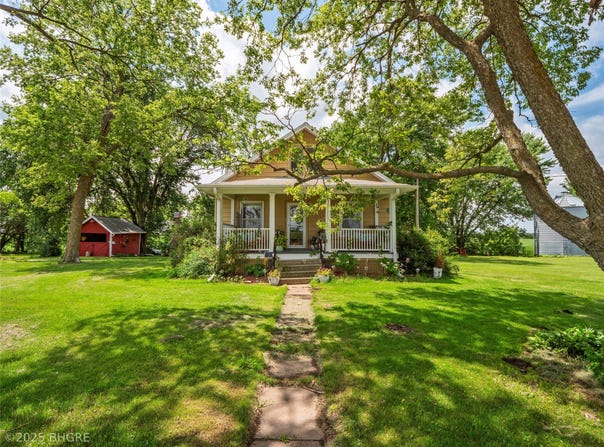 2385 Holliwell Bridge Road, Winterset, IA 50273