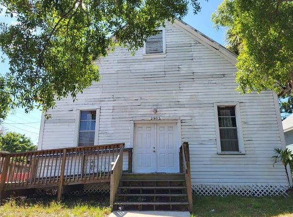 2902 N ALBANY AVENUE, TAMPA, FL 33607