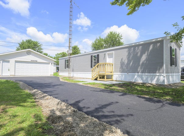 11762 Sunview Street, Lakeview, OH 43331