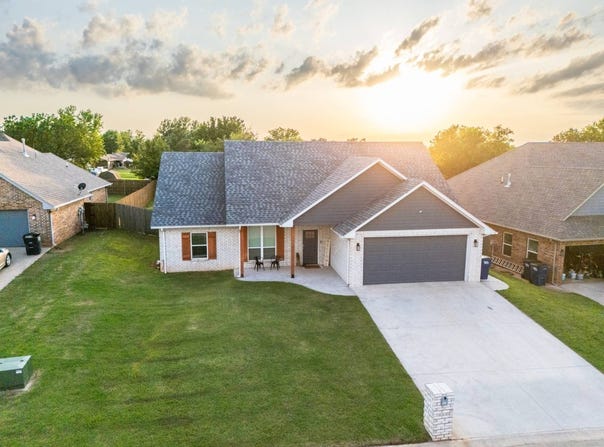 161 Sooner Drive, Stroud, OK 74079