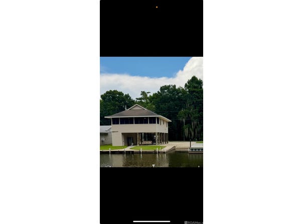 254 Bayou Tranquille Rd, Pierre Part, LA 70339