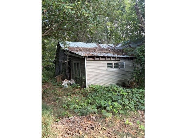 128 Pulltight Road, Marble Hill, GA 30148