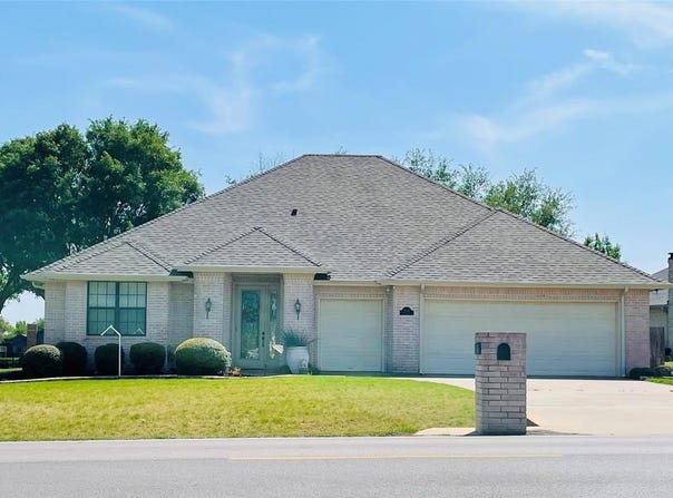 8608 Bellechase Road, Granbury, TX 76049