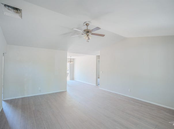 1309 Lauren Ln, Filer, ID 83328