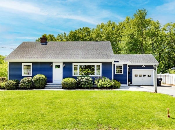 64 Princeton Ave, Andover, MA 01810