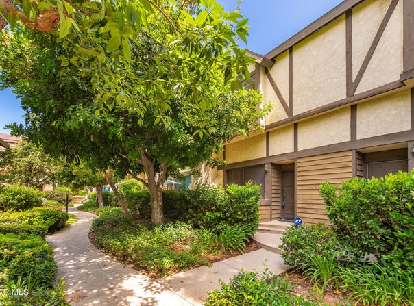 21145 Lassen Street, Chatsworth, CA 91311
