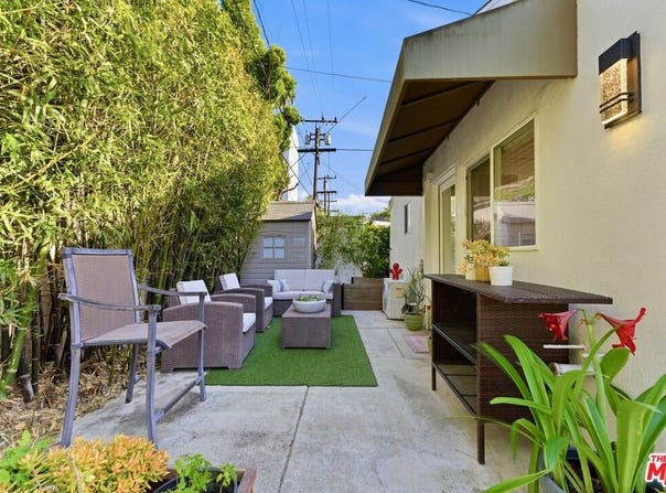 132 N CARSON Rd, BEVERLY HILLS, CA 90211