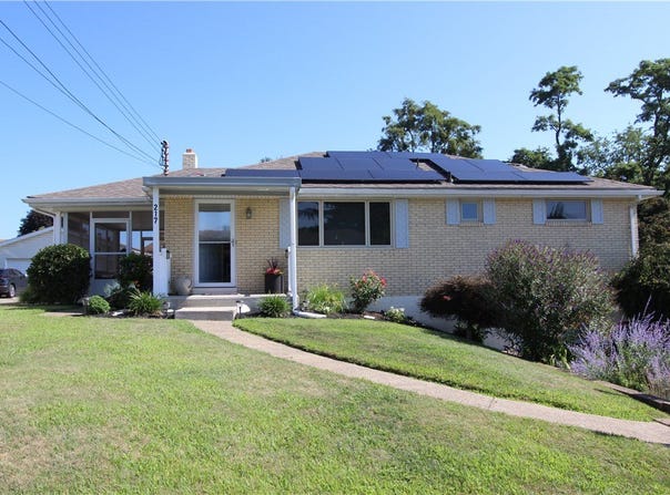 217 Barbara Dr, Kennedy Twp, PA 15136