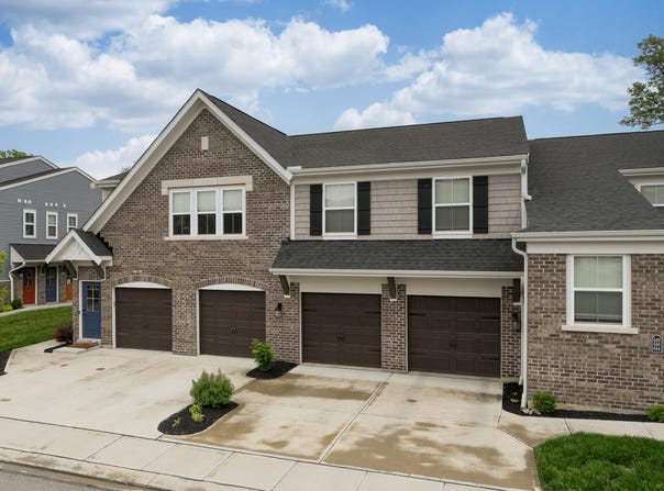 692 Daphne Way, Crescent Springs, KY 41017