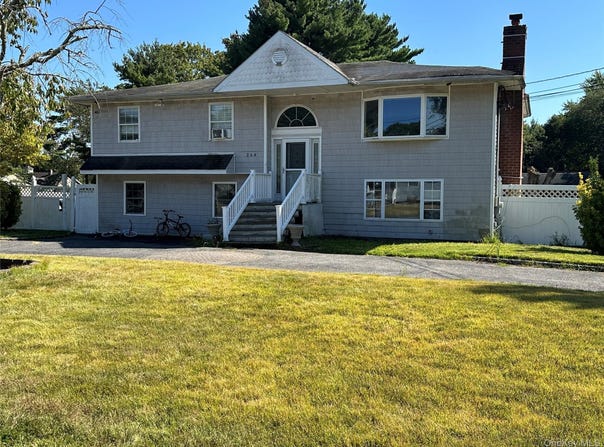 264 Atlantic Street, Central Islip, NY 11722