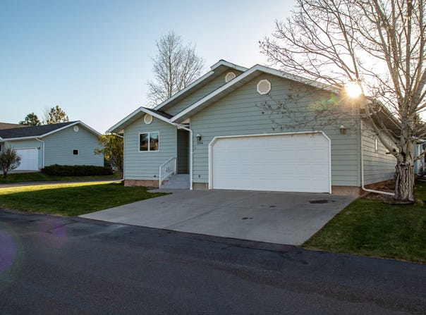 3204 Arbor Way, Great Falls, MT 59405
