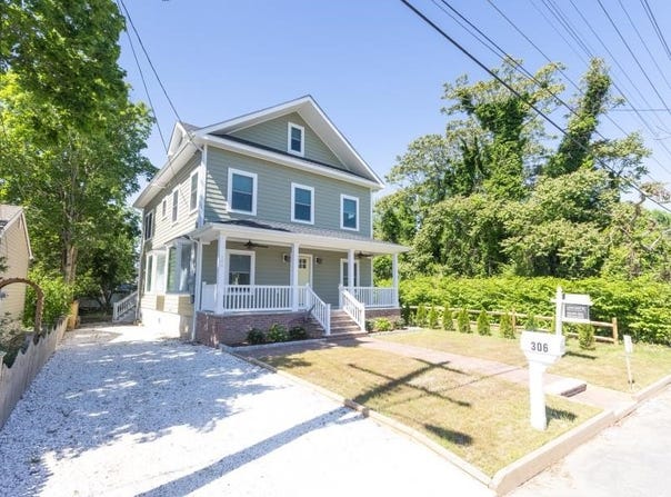 306 Sixth, West Cape May, NJ 08204