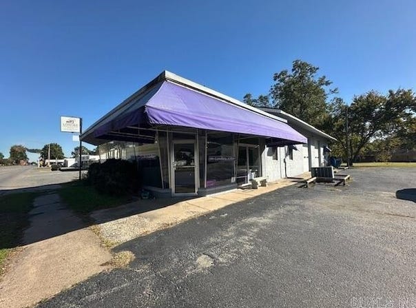 501 SW Front Street, Lonoke, AR 72086