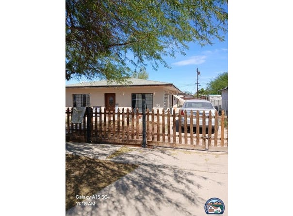 442 E Brighton Ave, El Centro, CA 92243
