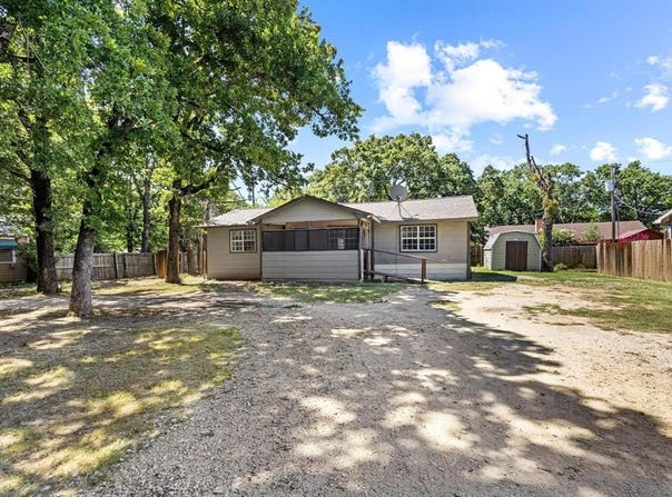 9647 Lakeland Loop, Quinlan, TX 75474