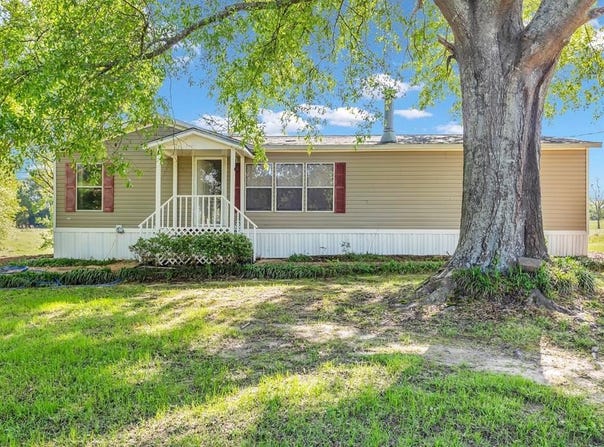 1036 Laura Lane, Summit, MS 39666