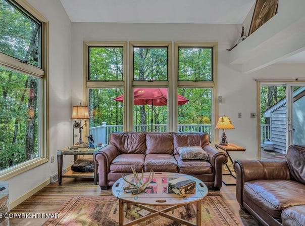 106 Laurelwoods Drive, Lake Harmony, PA 18624