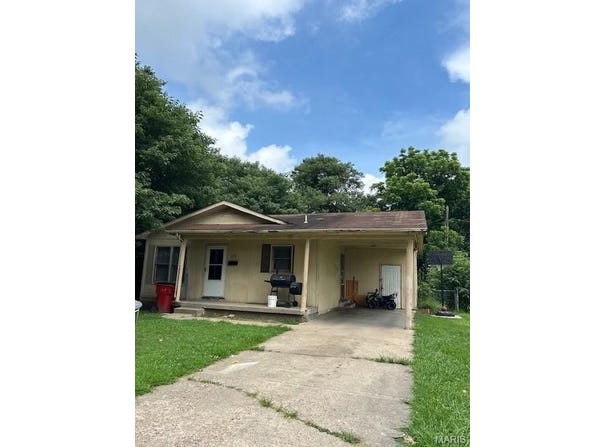408 Carroll Street, Sikeston, MO 63801