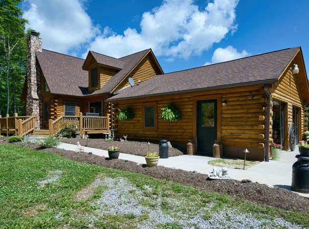 567 Weeks RD, Floyd, VA 24091