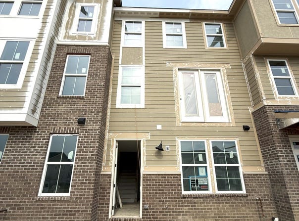 7317 Bayview Run, McCordsville, IN 46055