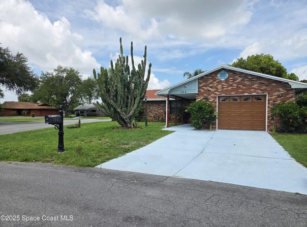744 John Carroll Lane, Melbourne, FL 32904