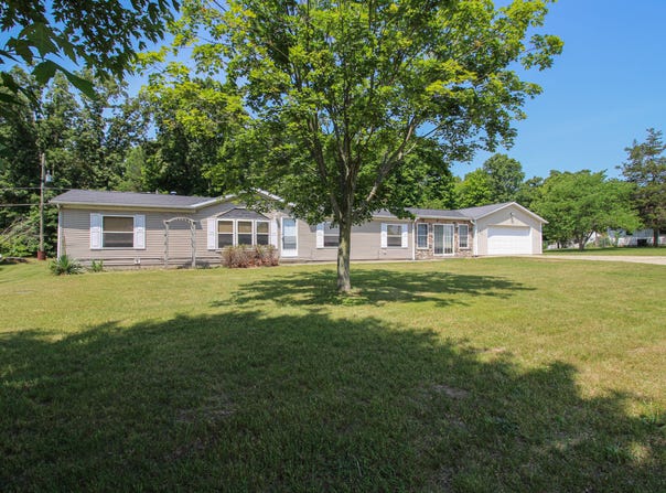 55530 CR 653, Paw Paw, MI 49079