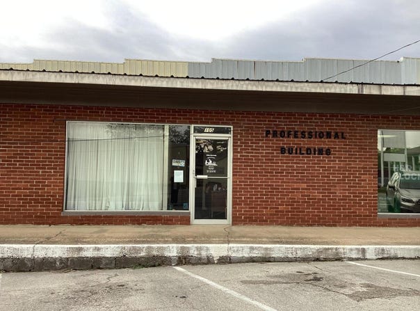 105 N Walnut Street, Willow Springs, MO 65793