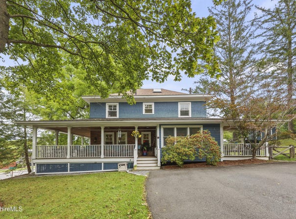 662 N Hoosac Rd, Williamstown, MA 01267