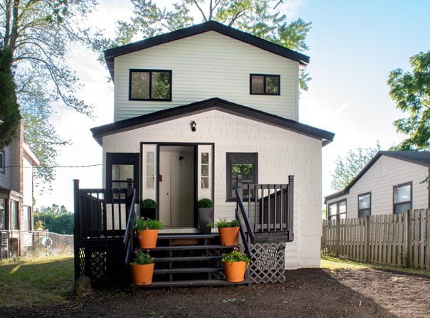 3785 Willow Drive NE, Grand Rapids, MI 49525